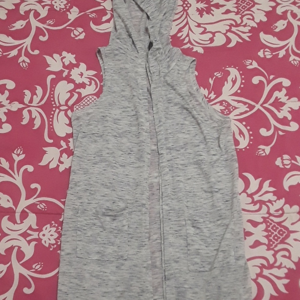 GRAY CARDIGAN
